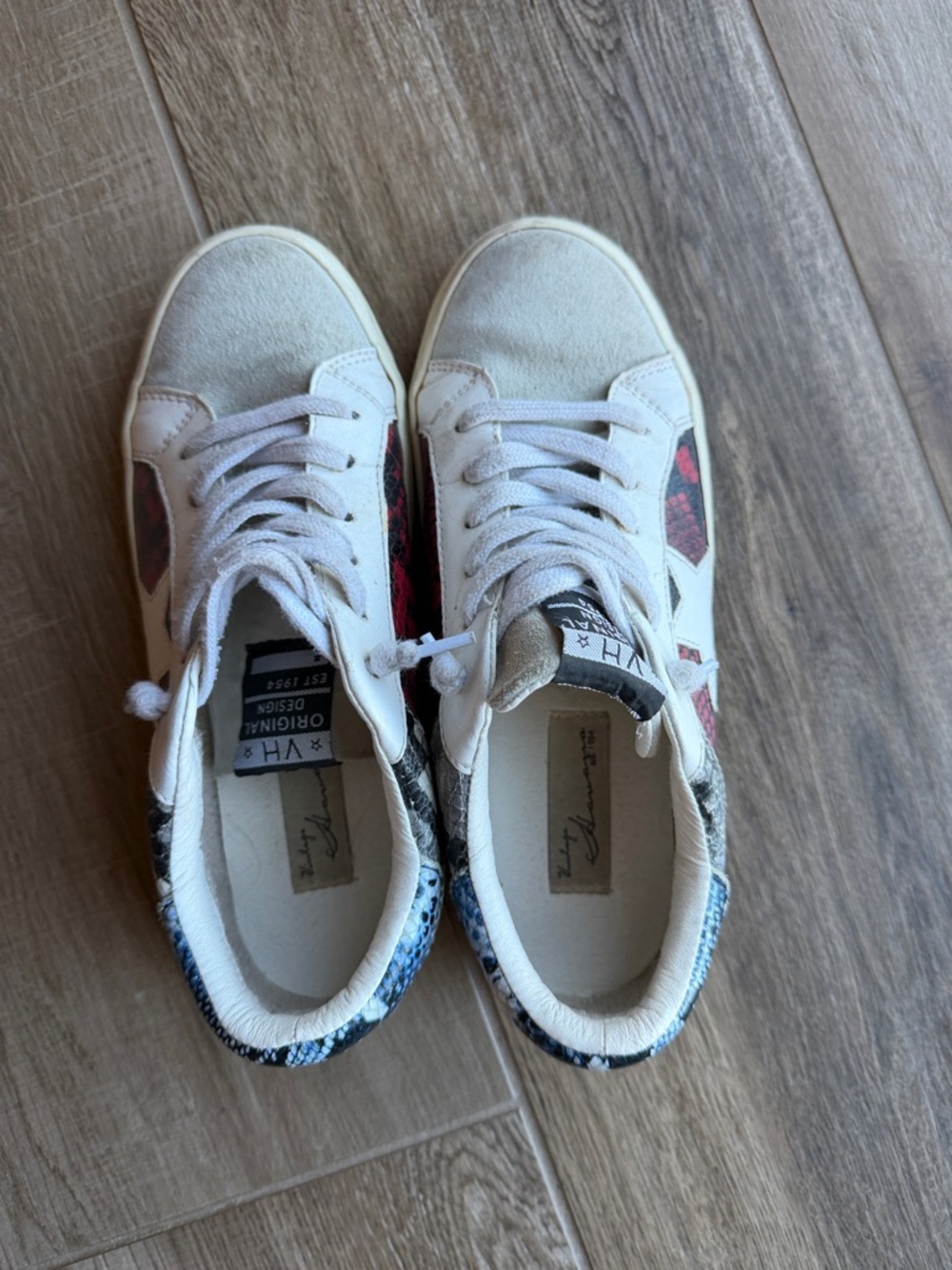 Vintage Havana White Sneakers with Red and Blue Accents